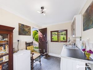 Utility Room- click for photo gallery